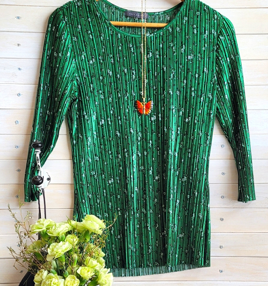 Suzy Shier Blouse